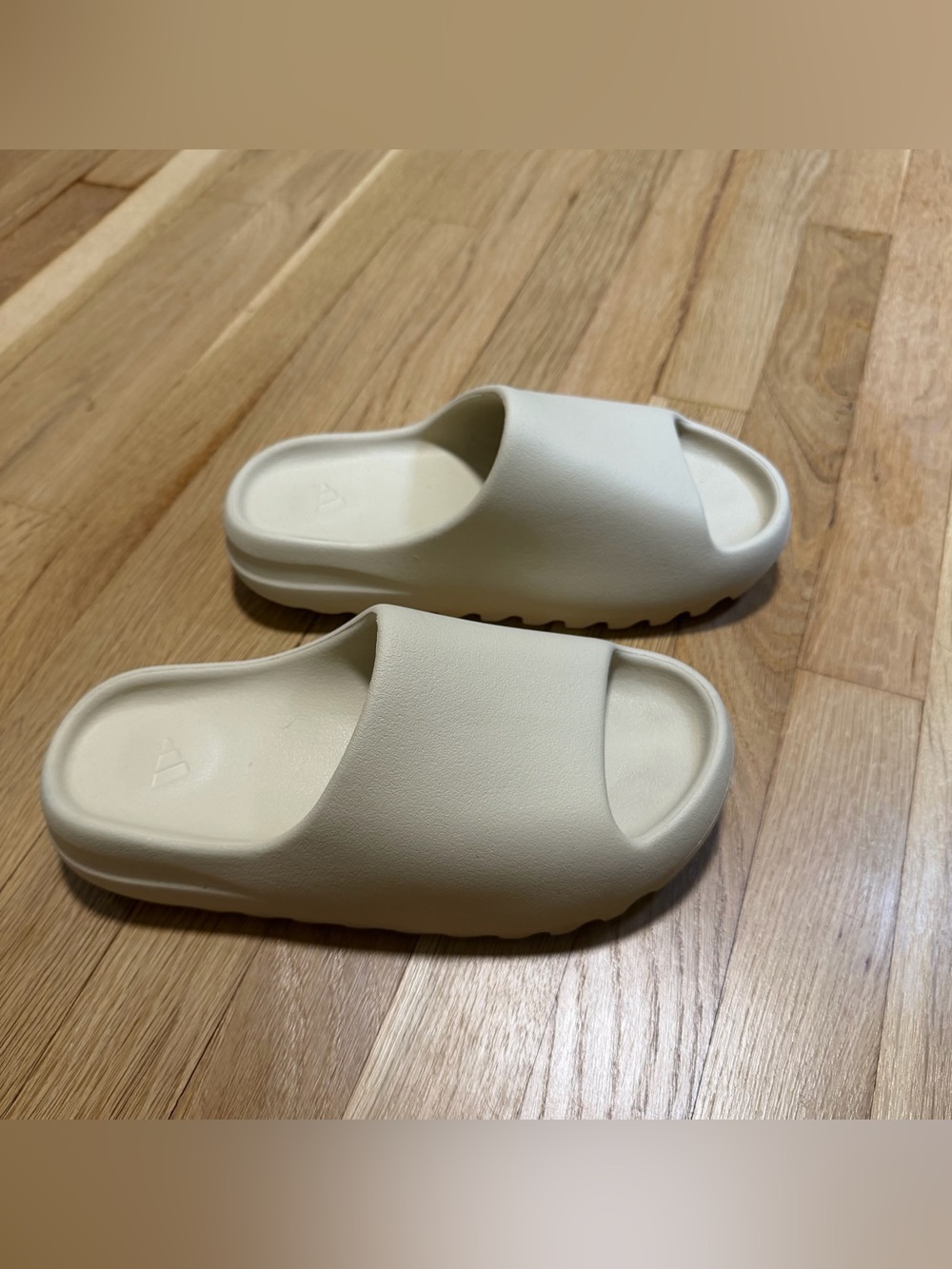 Adidas Yeezy Slide- Bone